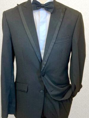 2 Button Tailored Fit Tuxedo